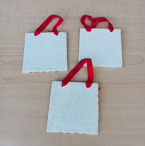 Vintage Handmade Acrylic Red/ White Quilt Square Ornaments Holiday Christmas I - Picture 6 of 8